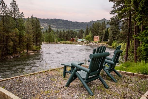 Tennessee suite river view vacation rental in leavenworth wa
